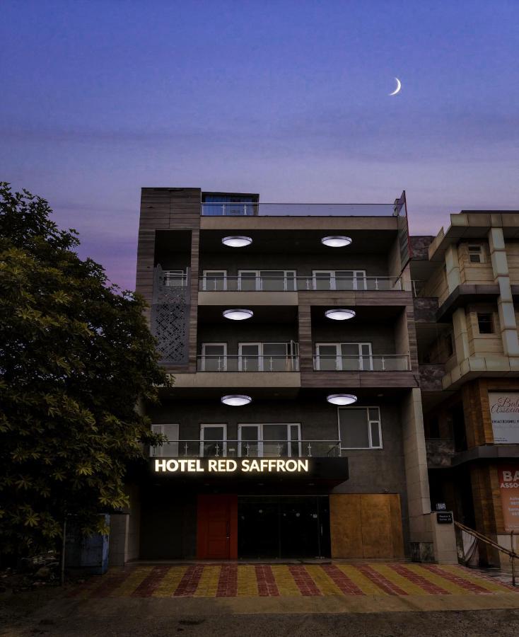 Hotel Red Saffron Nuova Delhi Esterno foto
